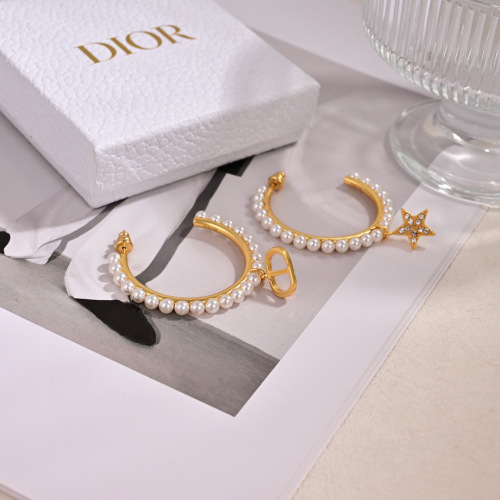 Dior New Classic Fashion Irregular Pearl Earrings