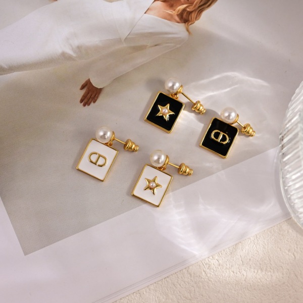 Dior New Fashion Versatile Asymmetric Earrings