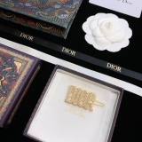 Dior Fashion Pearl Letter Hair Clip