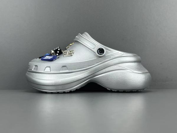 Crocs x Balenciaga New Fashion Unisex Thick Soled Round Head Hole Shoes