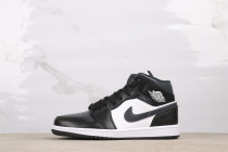 Air Jordan 1 Mid  Off Noir Toe  Retro Black White Basketball Shoes Unisex Sneaker