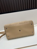 Dior New Classic Letter Diamond Grid Leather Handbag Size: 34x19x23 CM