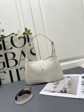 Gucci Classic Fashion Shoulder Bag Size: 19x27.5x4 CM