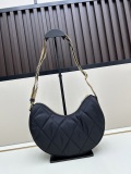 Burberry New Classic Versatile Plaid Shoulder Bag Crossbody Bag Size: 23.5 x7x18 CM