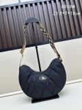 Burberry New Classic Versatile Plaid Shoulder Bag Crossbody Bag Size: 23.5 x7x18 CM