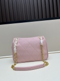 Burberry New Classic Horse Leather Chain Shoulder Bag Crossbody Bag Size: 20.5 x 7.5x 16 CM