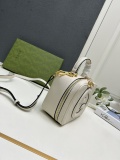 Gucci Classic GG Handbag Crossbody Bag Size: 17x15x9 CM