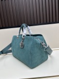 Dior New Classic Letter Diamond Grid Leather Handbag Size: 34x19x23 CM