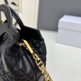Dior New Fashion Lingge Mini Handbag Chain Crossbody Bag Size: 18.5x8.5x13 CM