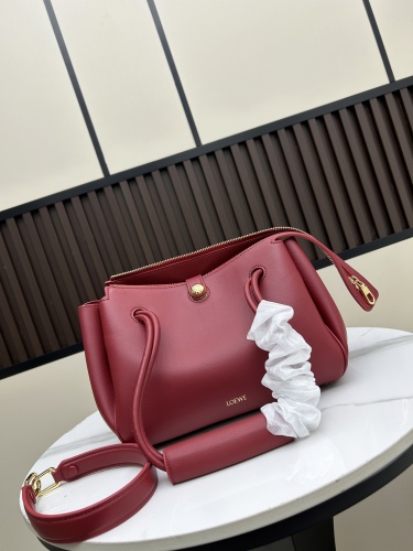 Loewe New Fashion Leather Handbag Size: 23.5 x 10 x 19 CM