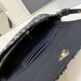 Dior Classic Full Embroidered Logo Chain Underarm Bag Crossbody Bag Size: 22x12x5 CM