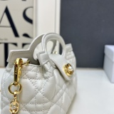 Dior New Fashion Lingge Mini Handbag Chain Crossbody Bag Size: 18.5x8.5x13 CM