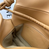 Loewe Fashion Spiral Knot Leather Handbag Underarm Bag Size: 25 x 17 x 8 CM