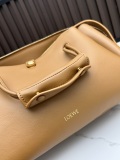 Loewe New Fashion Leather Handbag Size: 28.5 x 11 x 23 CM