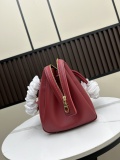 Loewe New Fashion Leather Handbag Size: 28.5 x 11 x 23 CM