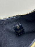 Givenchy New Fashion 4G Pendant Leather Underarm Bag Size: 18 x 30 x 8 CM