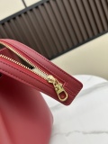 Loewe New Fashion Leather Handbag Size: 28.5 x 11 x 23 CM