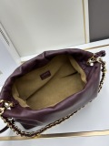 Loewe Fashion Wrinkle Knot Sheepskin Chain Shoulder Bag Crossbody Bag Size: 30 x 10.5 x 20 CM