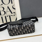 Dior New Classic Saddle Flip Messenger Bag Crossbody Bag Size: 23 x 17 x6 CM