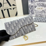 Dior New Classic Logo Printed Flip Chain Crossbody Bag Size: 19 x 9 x 3 CM