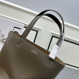 Loewe New Fashion Foldable Leather Handbag Crossbody Bag Size: 16.5x9.5x20 CM
