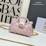 Dior New Fashion Lingge Mini Handbag Chain Crossbody Bag Size: 18.5x8.5x13 CM
