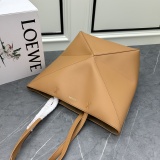 Loewe New Fashion Foldable Leather Handbag Crossbody Bag Size: 25.5x14.5x31.5 CM