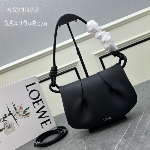Loewe Fashion Spiral Knot Leather Handbag Underarm Bag Size: 25 x 17 x 8 CM