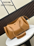 Loewe New Fashion Leather Handbag Size: 28.5 x 11 x 23 CM