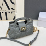 Dior New Fashion Lingge Mini Handbag Chain Crossbody Bag Size: 18.5x8.5x13 CM