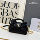 Dior New Fashion Lingge Mini Handbag Chain Crossbody Bag Size: 18.5x8.5x13 CM
