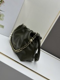 Loewe Fashion Wrinkle Knot Sheepskin Chain Shoulder Bag Crossbody Bag Size: 30 x 10.5 x 20 CM