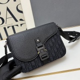 Dior New Classic Saddle Flip Messenger Bag Crossbody Bag Size: 23 x 17 x6 CM