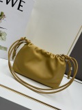 Loewe Fashion Wrinkle Knot Sheepskin Chain Shoulder Bag Crossbody Bag Size: 30 x 10.5 x 20 CM