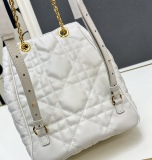 Dior New Classic Lingge Sheepskin Backpack Bucket Bag Size: 20x25 x10.5CM
