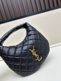 Yves Saint Laurent New Elegant Retro Diamond Grid Handbag Size: 26x19 x5 CM
