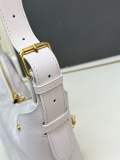 Dior New Classic Retro Oil Wax Leather Shoulder Bag Size: 23x15x10 CM