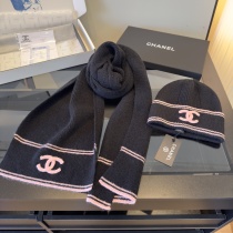Chanel New Autumn/Winter Warm Cashmere Scarf and Hat Set Size: 30x180 CM Chanel New Autumn/Winter Warm Cashmere Scarf and Hat Set Size: 30x180 CM