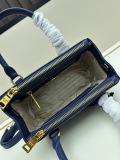 Prada New Classic Triangle Logo Handbag Diagonal Cross Bag Size: 20x15x9.5 CM