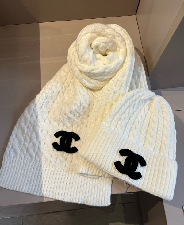 Chanel Classic Embroidered Knitted Scarf Hat Set