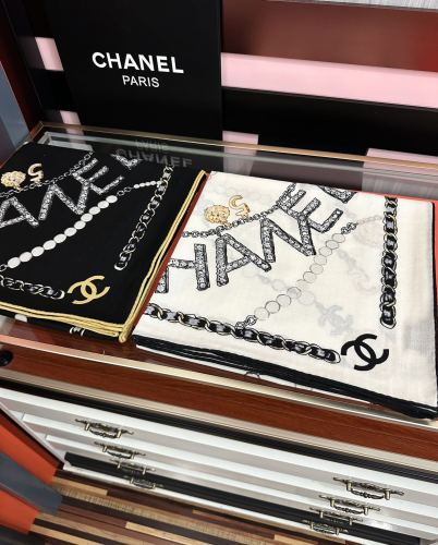 Chanel New Elegant Double Sided Printed Cashmere Square Towel Size: 140 x 140 CM