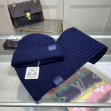 Loewe New Classic Versatile Knitted Scarf Hat Set