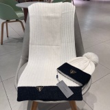 Prada Fashion Versatile Fox Hairball Cashmere Hat Scarf
