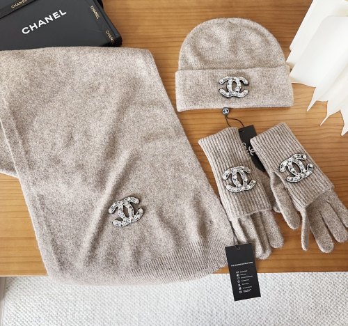 Chanel New Classic Versatile Wool Scarf Hat Glove Set