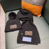 Louis Vuitton New Couple Fashion Wool Scarf Hat Set