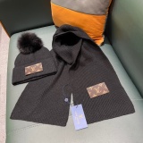 Louis Vuitton New Couple Fashion Wool Scarf Hat Set