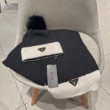 Prada Fashion Versatile Fox Hairball Cashmere Hat Scarf