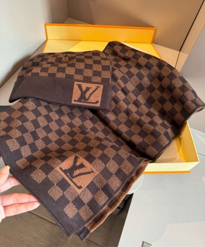 Louis Vuitton Men's Classic Knitted Wool Scarf Hat Set 