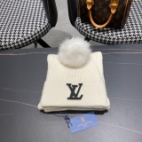 Louis Vuitton Couple Fashion Wool Scarf Hat Set