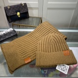 Loewe New Classic Versatile Knitted Scarf Hat Set